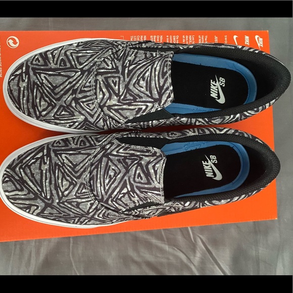 NIKE SB CHARGE SLIP PRM SHOES - Picture 2 of 4